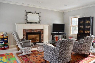 17 Cloverleaf Ln, Scarborough, ME 04074 - photo 7