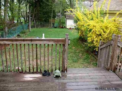 31 Lansing Rd N, Schenectady, NY 12304 - photo 2