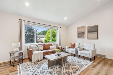 2-web-or-mls-A7403711
