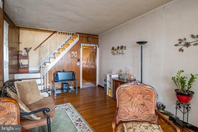 1008 Spring St, Reading, PA 19604 - photo 6