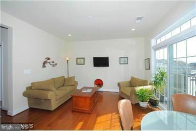 11379 Iager Blvd unit 10, Fulton, MD 20759 - photo 3