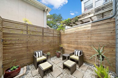 2504 Mandell St unit 3, Houston, TX 77006 - photo 3