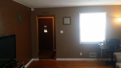 341 N 16th Ave, Beech Grove, IN 46107 - photo 2