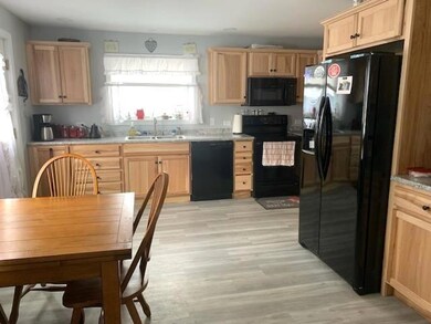 4 Kitchen