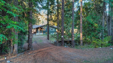 302 Hazel St, Cusick, WA 99119 - photo 2