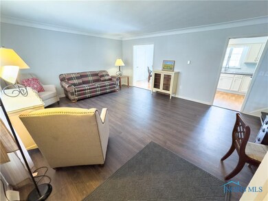 3055 Dorian Dr, Toledo, OH 43614 - photo 2