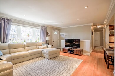 145 Rugby Ave, Staten Island, NY 10301 - photo 3