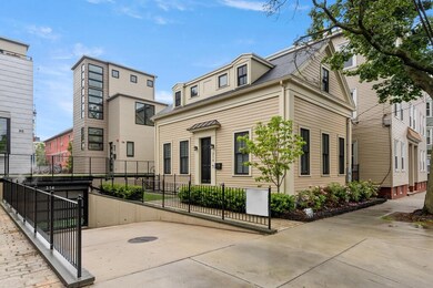 318 Hurley St, Cambridge, MA 02141 - photo 3