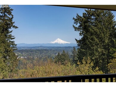 18042 Skyland Cir, Lake Oswego, OR 97034 - photo 2