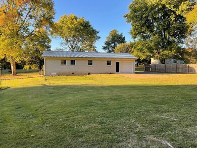 5755 Tacketts Branch Rd, Goodspring, TN 38460 - photo 2