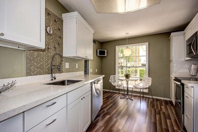 10014 W Highwood Ln, Sun City, AZ 85373 - photo 3