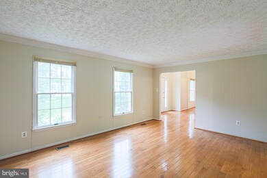929 Metfield Rd, Towson, MD 21286 - photo 5