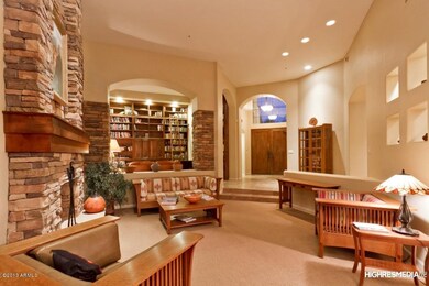 Living Room (2)