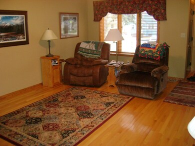 1114 S 12th St, Grand Forks, ND 58201 - photo 4