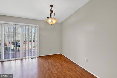 34 Roger Valley Ct, Parkville, MD 21234 - photo 5