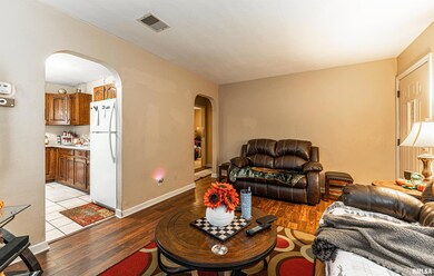 1517 Pulaski St, Lincoln, IL 62656 - photo 5