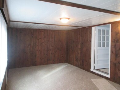 3 season room