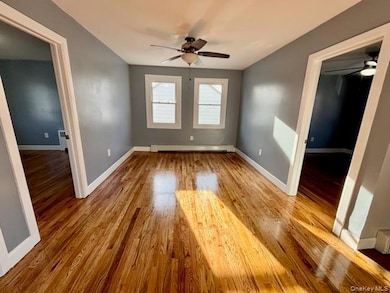 143-12 257th St unit 2nd Floor, Jamaica, NY 11422 - photo 3