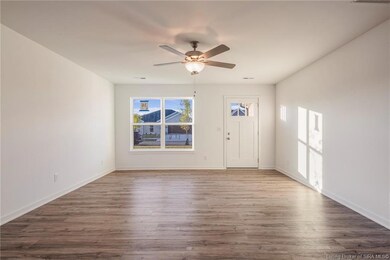 847 Wolf Run Park Blvd, Jeffersonville, IN 47130 - photo 5