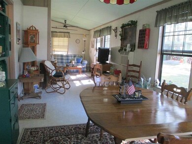 12 Roland Harvey Rd, Crawfordville, FL 32327 - photo 2