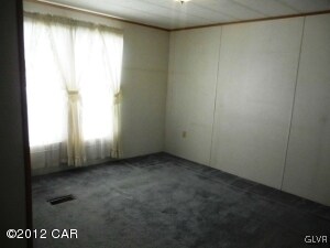 Rear bedroom