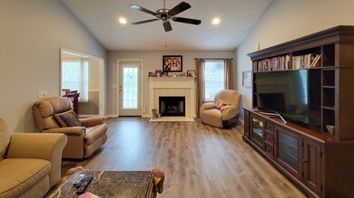 1242 Mac Duff Dr, Murfreesboro, TN 37128 - photo 6