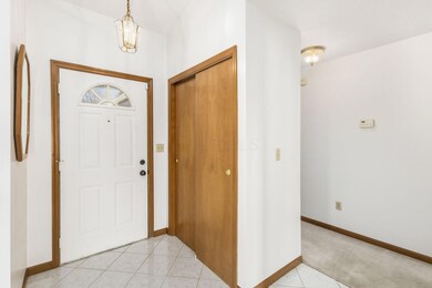 004_c9_E 1235 Langland Dr-036
