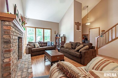 5510 N Cedarwilde Ct, Peoria, IL 61615 - photo 4