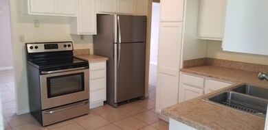 7160 Bevil_kitchen