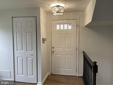 634 Maple Glen Cir, Pottstown, PA 19464 - photo 3