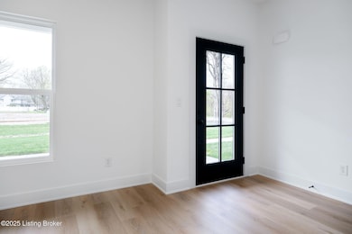 138 Rock Ln-10