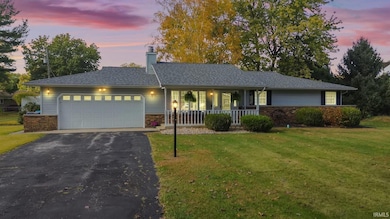 602 Forsythia St SE, Demotte, IN 46310 - photo 2