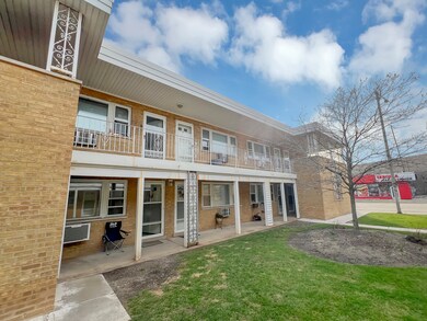 4751 25th Ave unit 4, Schiller Park, IL 60176 - photo 2