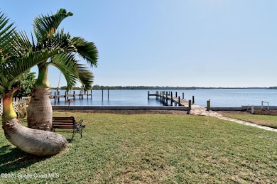 3949 Canal Dr, Sebastian, FL 32976 - photo 4