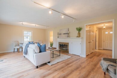 9 Muster Ct, Lexington, MA 02420 - photo 4