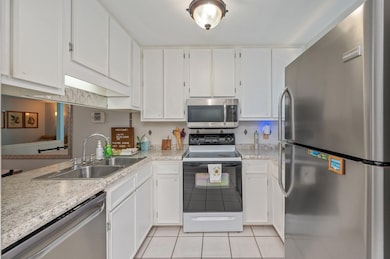 208 3rd St SE unit J, Fort Walton Beach, FL 32548 - photo 6