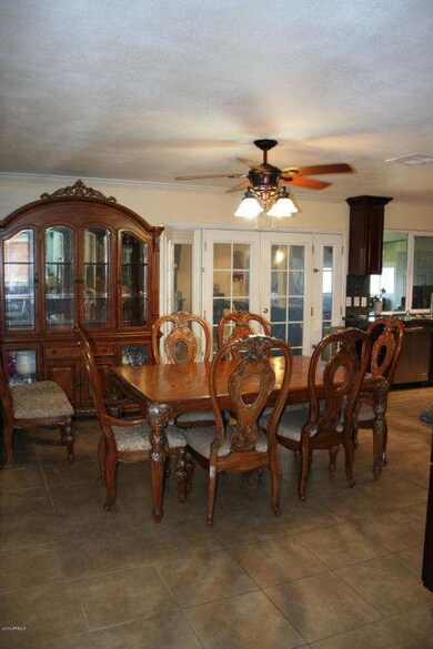 1146 E Hampton Cir, Mesa, AZ 85204 - photo 4