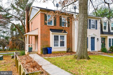 20569 Strath Haven Dr, Montgomery Village, MD 20886 - photo 2