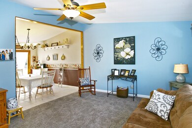 007_Living & Dining Room