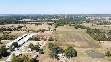 2794 Yorman Rd, Bartlesville, OK 74006 - photo 5