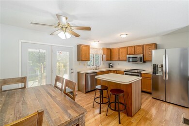 5413 SW 13th St, Des Moines, IA 50315 - photo 4