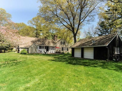 8 Knapton St, Barrington, RI 02806 - photo 5