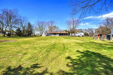 864 Trail Rd, Denison, TX 75021 - photo 6