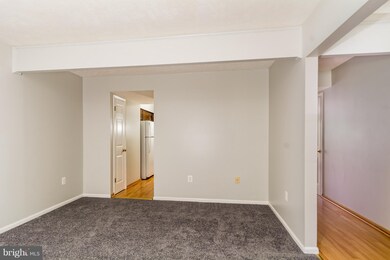 8231 Blue Ridge Ct, Manassas, VA 20109 - photo 5