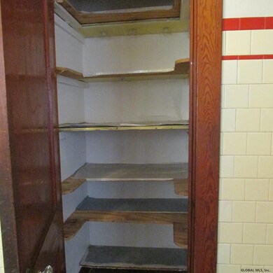 28 Arcadia Ave, Albany, NY 12209 - photo 5