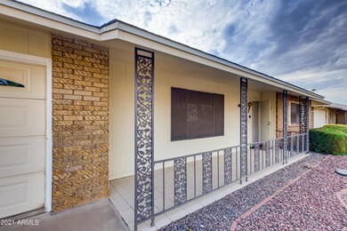 4-282024441-05 Exterior Front Entry