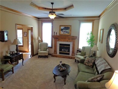 617 Meadowlark Cir, Raymore, MO 64083 - photo 4