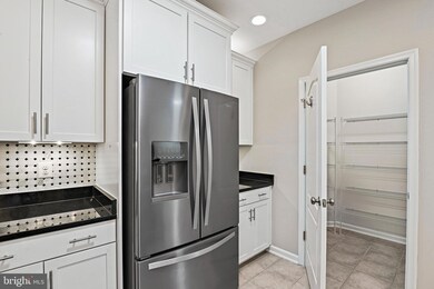 24661 Woolly Mammoth Terrace unit 303, Aldie, VA 20105 - photo 7