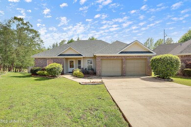 01-148 Oakleigh Dr