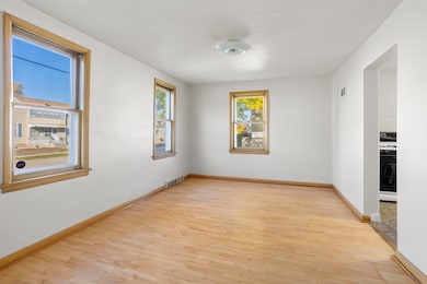 1726 Iowa St, Oshkosh, WI 54902 - photo 2